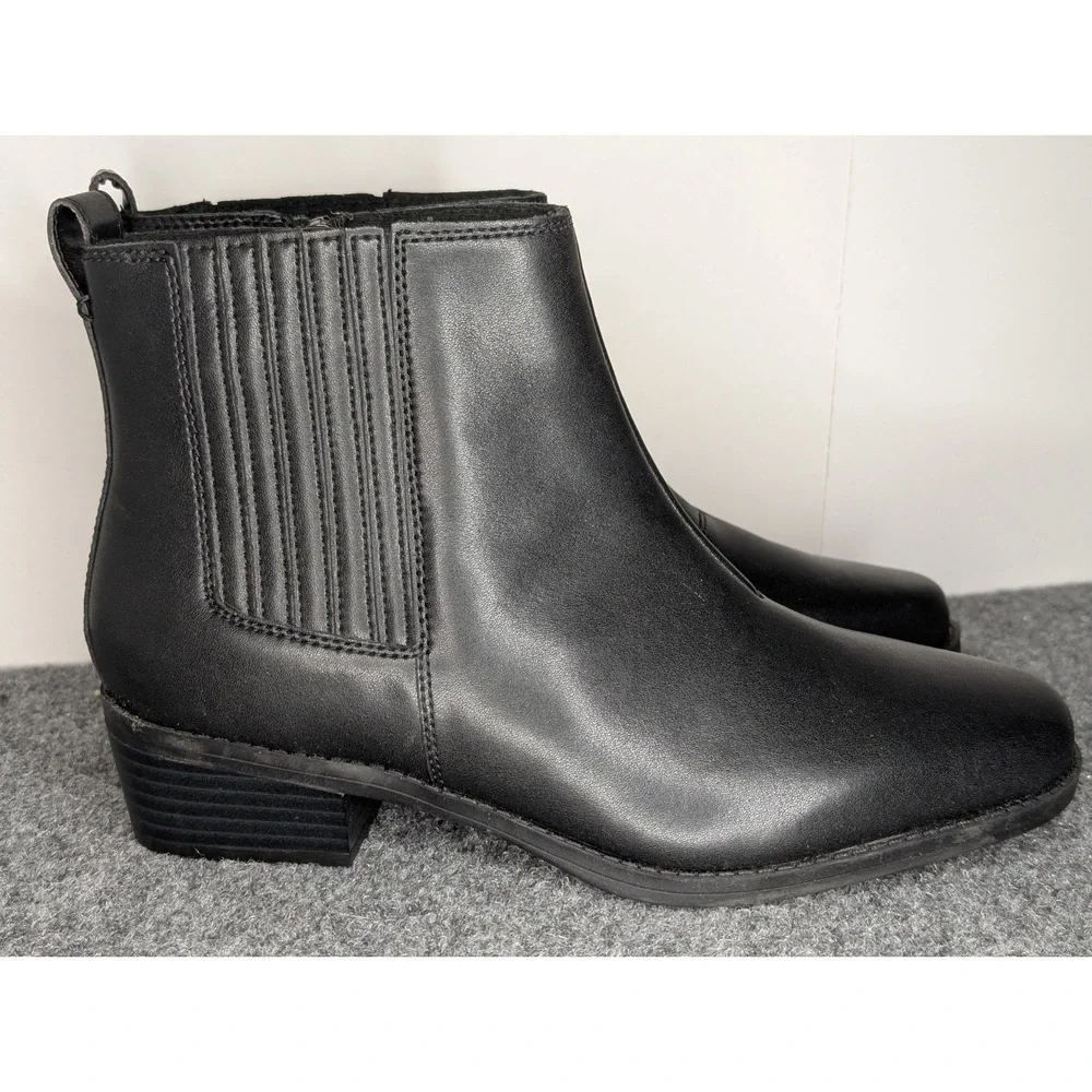 Clarks Collection Women's Danyelle Skip Block Heel Booties Black Size‎ 8 W Wide